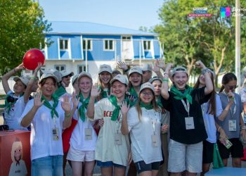 Семь школьников из ДНР вошли в число победителей спецпроекта «Всегда готов!»