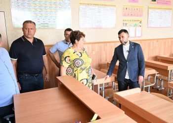 Глава ДНР проинспектировал готовность к началу работы одной из донецких школ