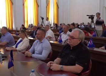 Денис Пушилин призвал депутатов усилить взаимодействие с жителями республики