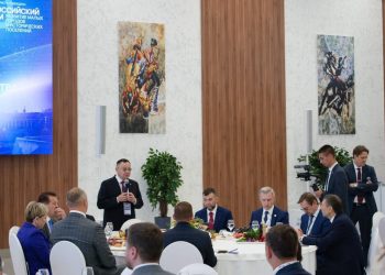 Денис Пушилин принимает участие во всероссийском форуме в Казани