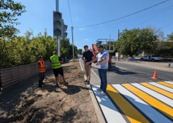 Ведутся работы по обеспечению безопасности вблизи учебных заведений