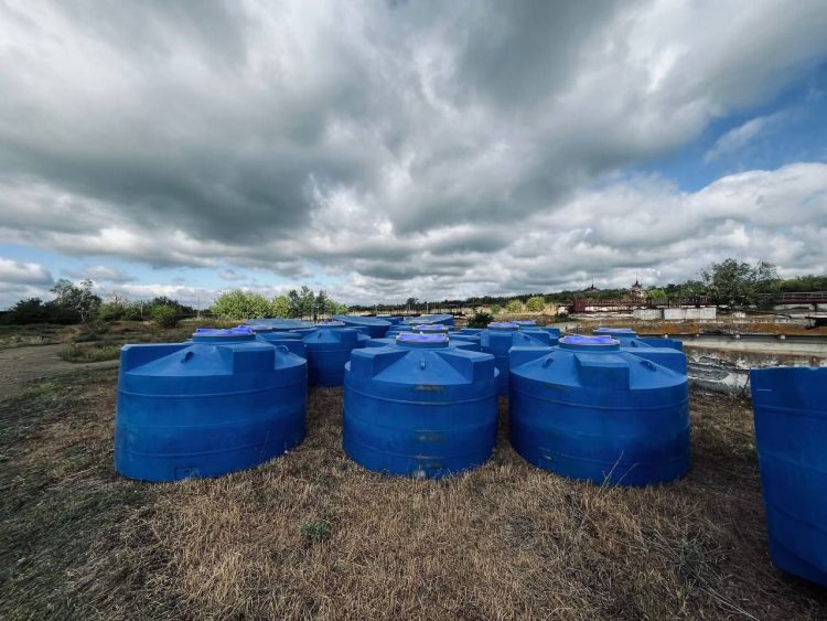 Дополнительные емкости для раздачи воды предоставит регион-шеф