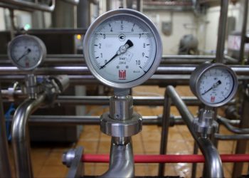 В Тельмановском округе возобновят работу два агропромышленных комплекса