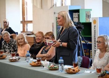 ‎«Единая Россия» продолжает реализовывать проект «Старшее поколение»