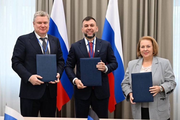 Подписано соглашение о сотрудничестве между РЭУ и ДонНУЭТ