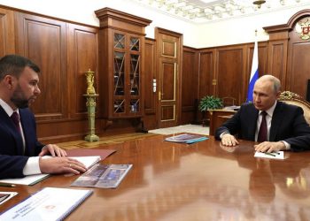 ‎Глава ДНР поздравил Президента РФ с днем рождения