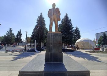 Благоустройство центральной площади в Снежном завершат в текущем году