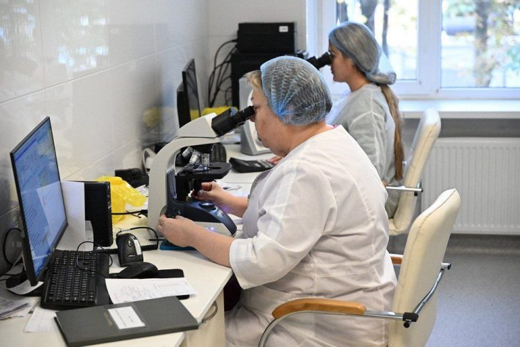 Порядка 1,6 млн исследований выполнено с начала года в лаборатории Больницы интенсивного лечения Мариуполя