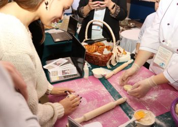 В республике состоялась ярмарка профессий для старшеклассников