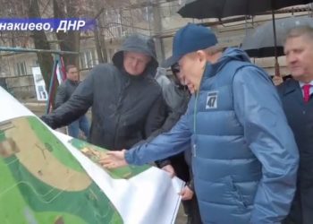 В Енакиеве продолжаются восстановительные работы