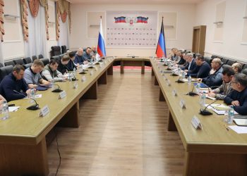 ‎В столице ДНР обсудили работу топливно-энергетического комплекса