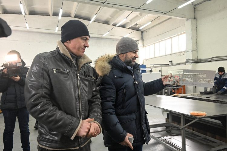 Денис Пушилин посетил одно из республиканских предприятий