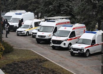 Добровольческому корпусу передан автомобиль скорой помощи