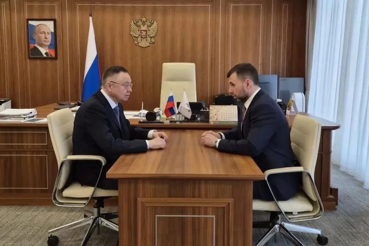 В Минстрое обсудили вопросы социально-экономического развития ДНР
