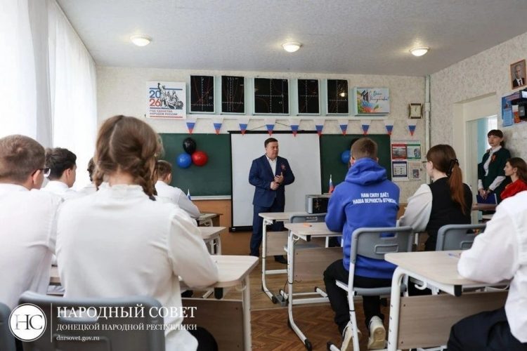 Более 13 тысяч школьников приняли участие в тестировании по событиям Русской весны
