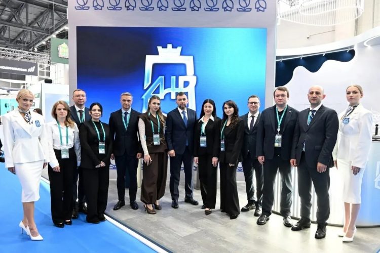 Делегация ДНР приняла участие в KazanForum