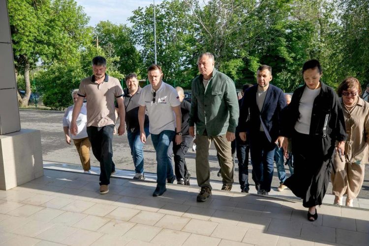 ДНР с рабочим визитом посетил вице-премьер Марат Хуснуллин