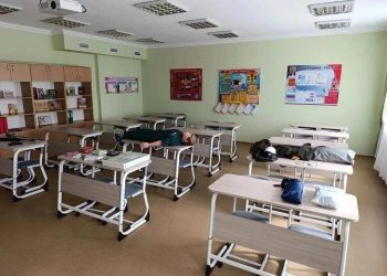 В школы Горловки и Волновахи поставлено новое оборудование