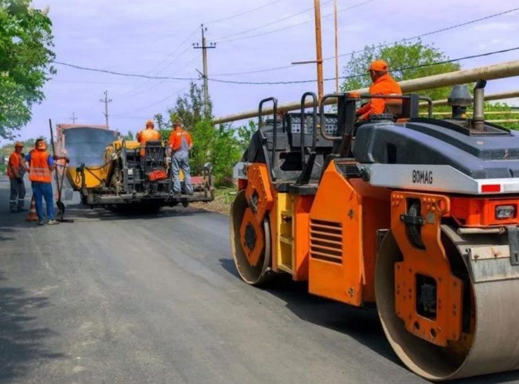 В населенных пунктах республики продолжается ремонт дорог