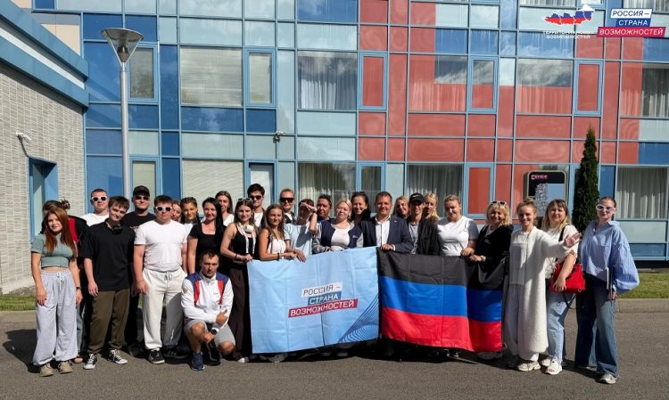 Президентская платформа «Россия – страна возможностей» помогает лидерам ДНР создавать устойчивые сообщества в регионе