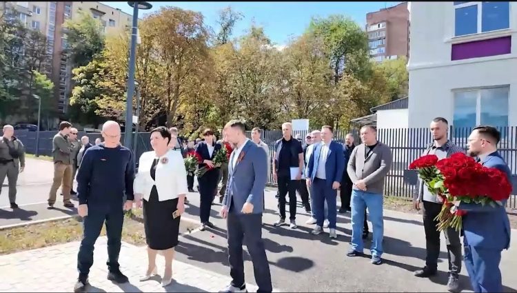 Денис Пушилин и Сергей Кириенко посетили одну из обновленных школ Донецка