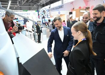 Наша молодежь достойно представляет Донбасс гостям фестиваля — Глава ДНР