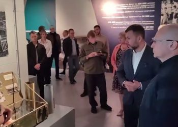 Денис Пушилин и Сергей Кириенко посетили музей в Дмитровке